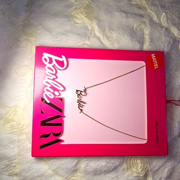 Gold plated Barbie Necklace. Brand new. - Picture 2 of 3